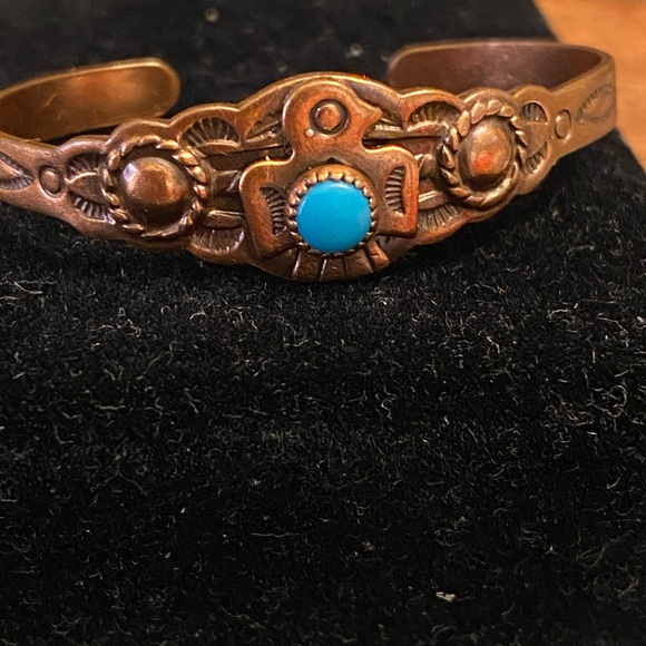 Vintage Bell Trading Child or Baby Copper Turquoise Thunderbird cuff Bracelet - Picture 5 of 5